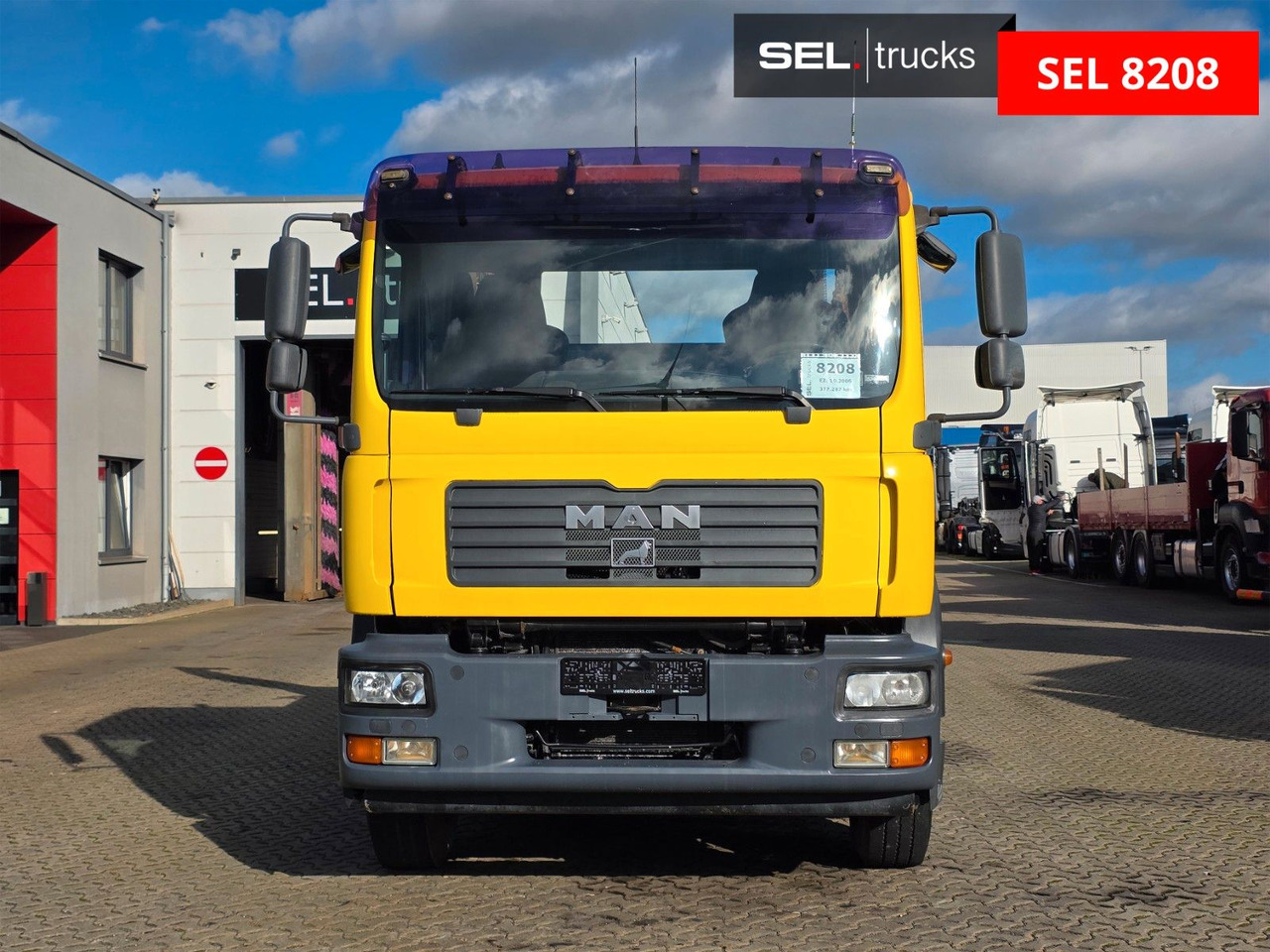 MAN TGM 18.330 4X2 BL - Camião basculante: foto 2 MAN TGM 18.330 4X2 BL - Camião basculante: foto 2