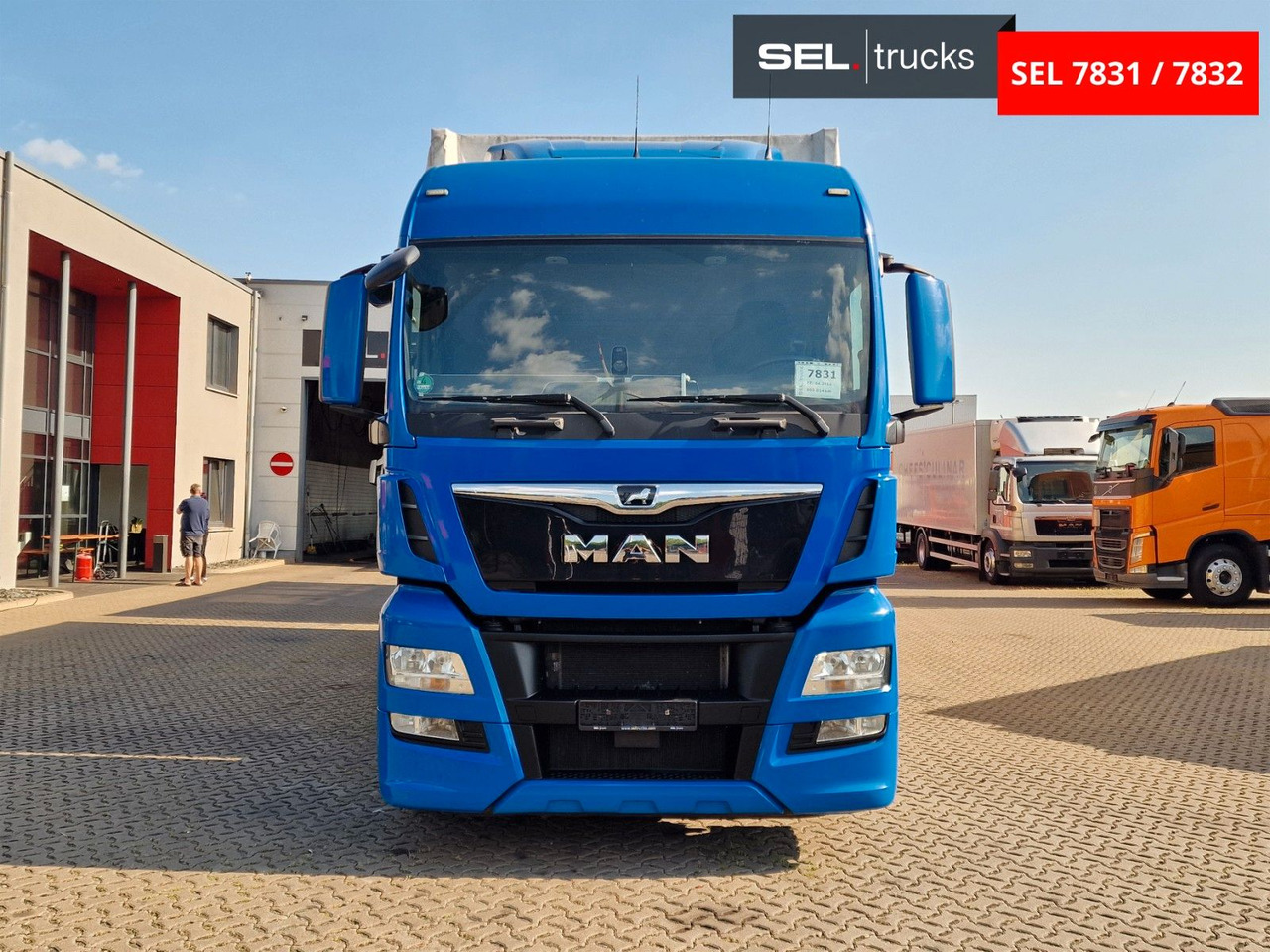 MAN TGX 18.440 4X2 LL-U / Intarder /Jumbo /Durchlade - Camião de lona: foto 2 MAN TGX 18.440 4X2 LL-U / Intarder /Jumbo /Durchlade - Camião de lona: foto 2