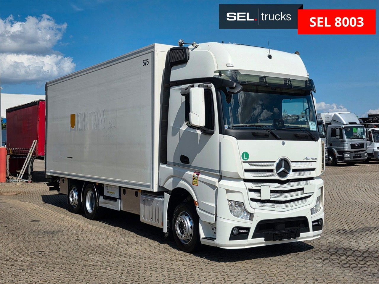 Mercedes-Benz Actros 2551 /Retarder/Ldbw/Konvekta/Lenkachse - Camião furgão: foto 3 Mercedes-Benz Actros 2551 /Retarder/Ldbw/Konvekta/Lenkachse - Camião furgão: foto 3