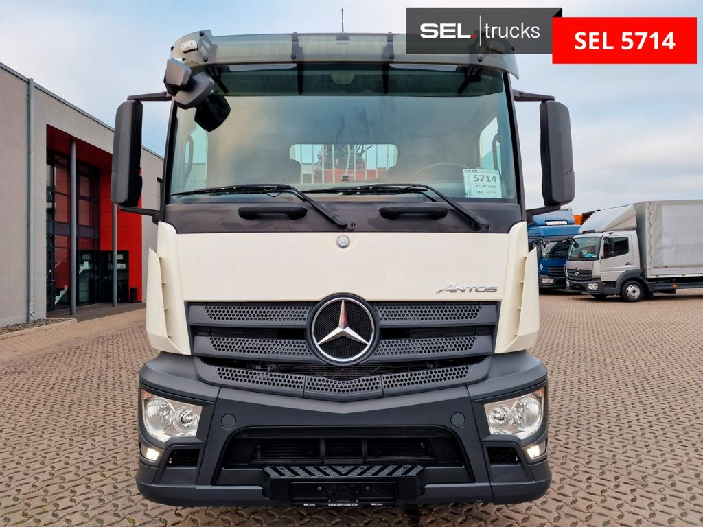 Mercedes-Benz Antos 1832 / MKG Kran Mercedes-Benz Antos 1832 / MKG Kran - Camião de caixa aberta/ Plataforma, Camião grua: foto 3 Mercedes-Benz Antos 1832 / MKG Kran Mercedes-Benz Antos 1832 / MKG Kran - Camião de caixa aberta/ Plataforma, Camião grua: foto 3