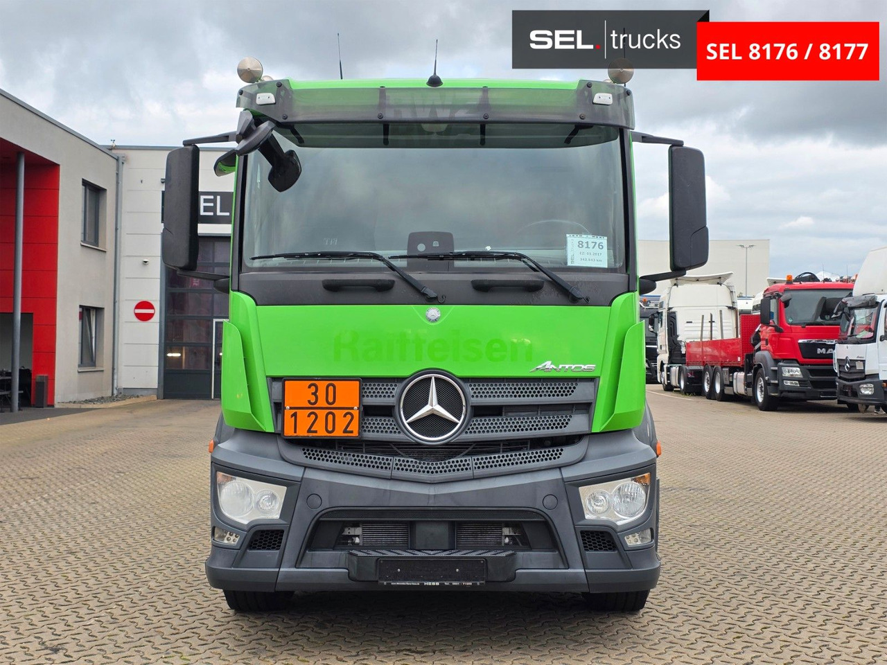 Mercedes-Benz Antos 2643 / Ret. / ADR AT / Lenkachse /KOMPLETT - Camião cisterna: foto 2 Mercedes-Benz Antos 2643 / Ret. / ADR AT / Lenkachse /KOMPLETT - Camião cisterna: foto 2