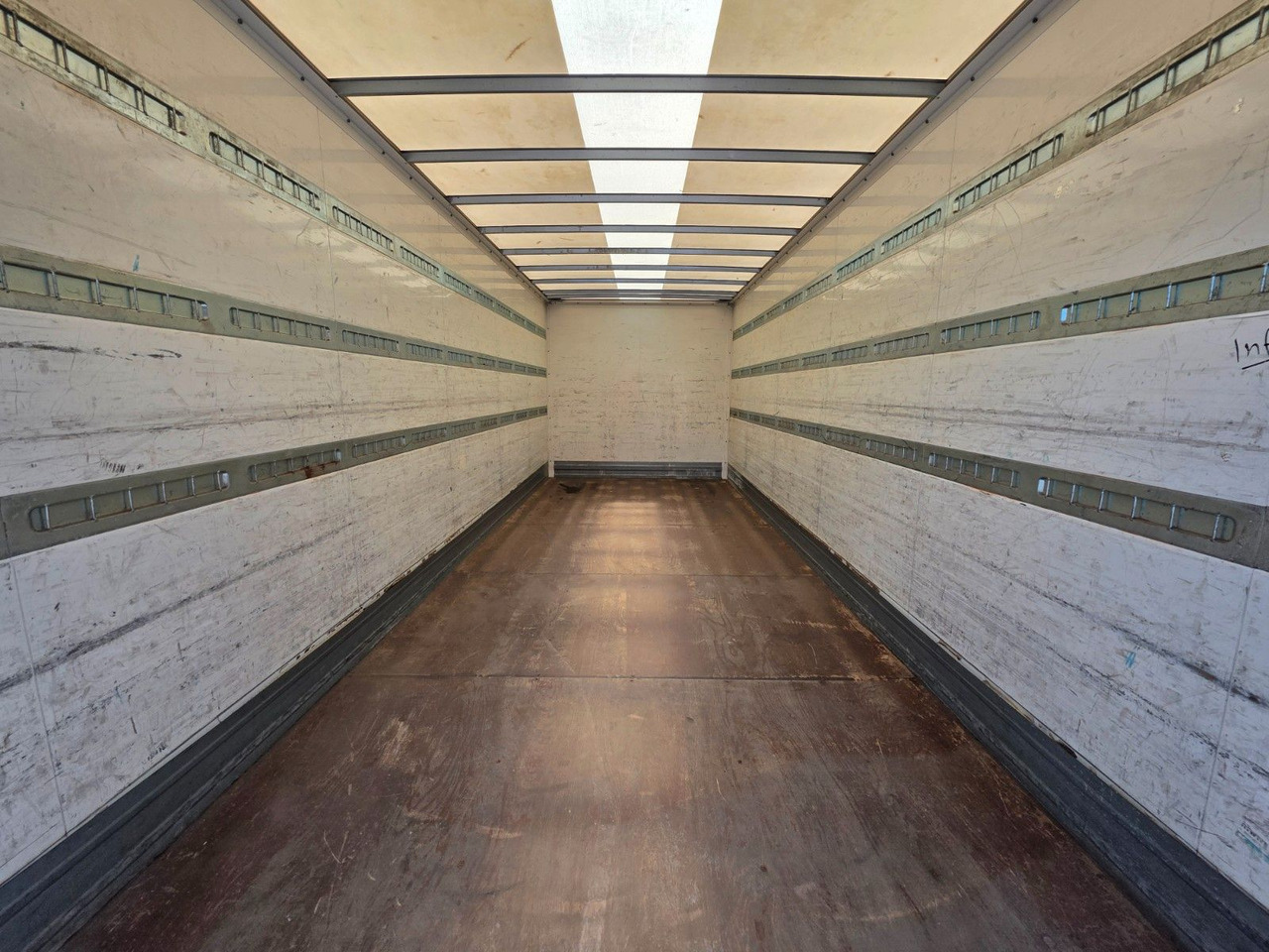 Camião furgão Mercedes-Benz Atego 1218 / Ladebordwand: foto 10 Camião furgão Mercedes-Benz Atego 1218 / Ladebordwand: foto 10