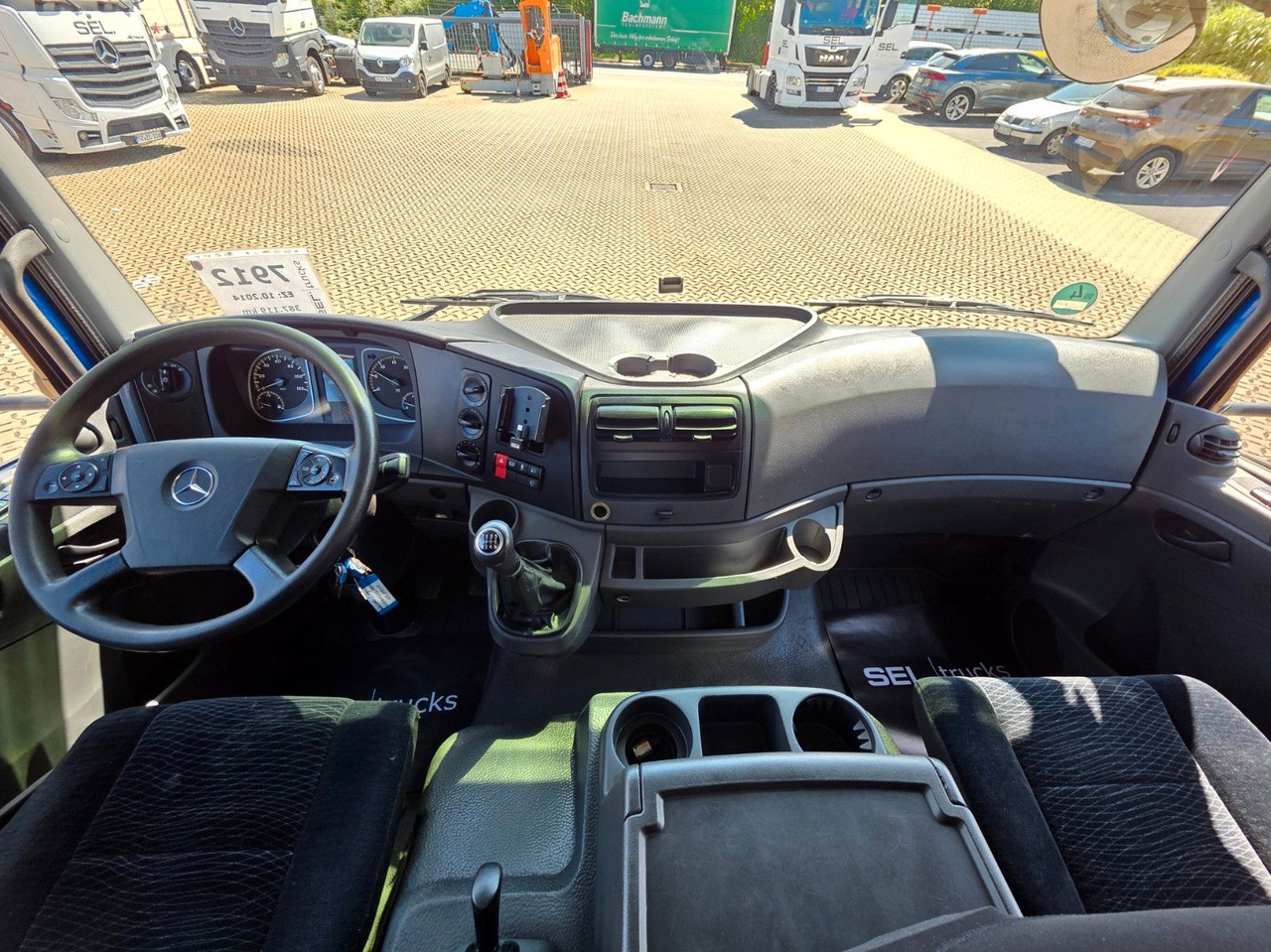 Camião furgão Mercedes-Benz Atego 1218 / Ladebordwand: foto 38 Camião furgão Mercedes-Benz Atego 1218 / Ladebordwand: foto 38