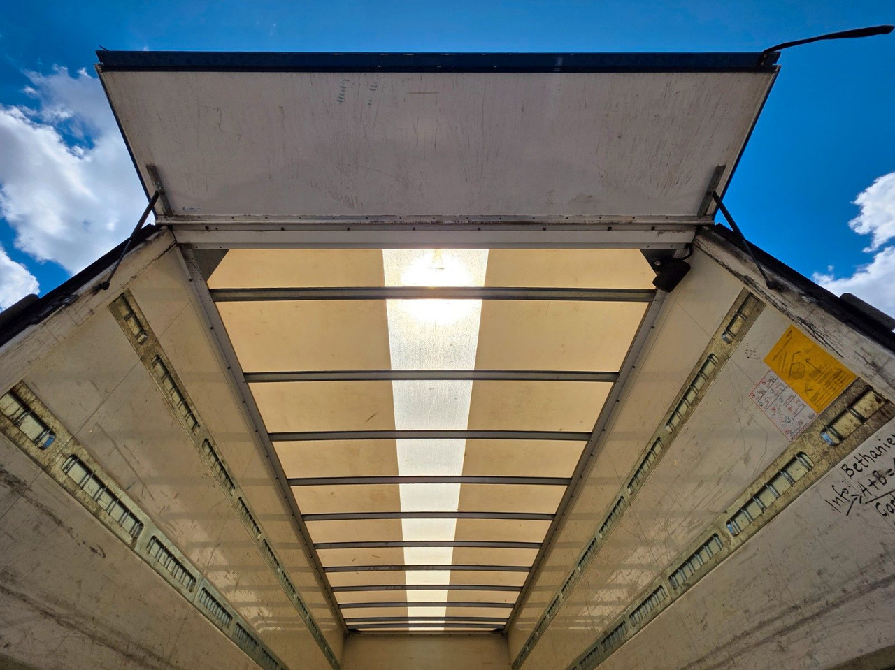 Camião furgão Mercedes-Benz Atego 1218 / Ladebordwand: foto 16 Camião furgão Mercedes-Benz Atego 1218 / Ladebordwand: foto 16