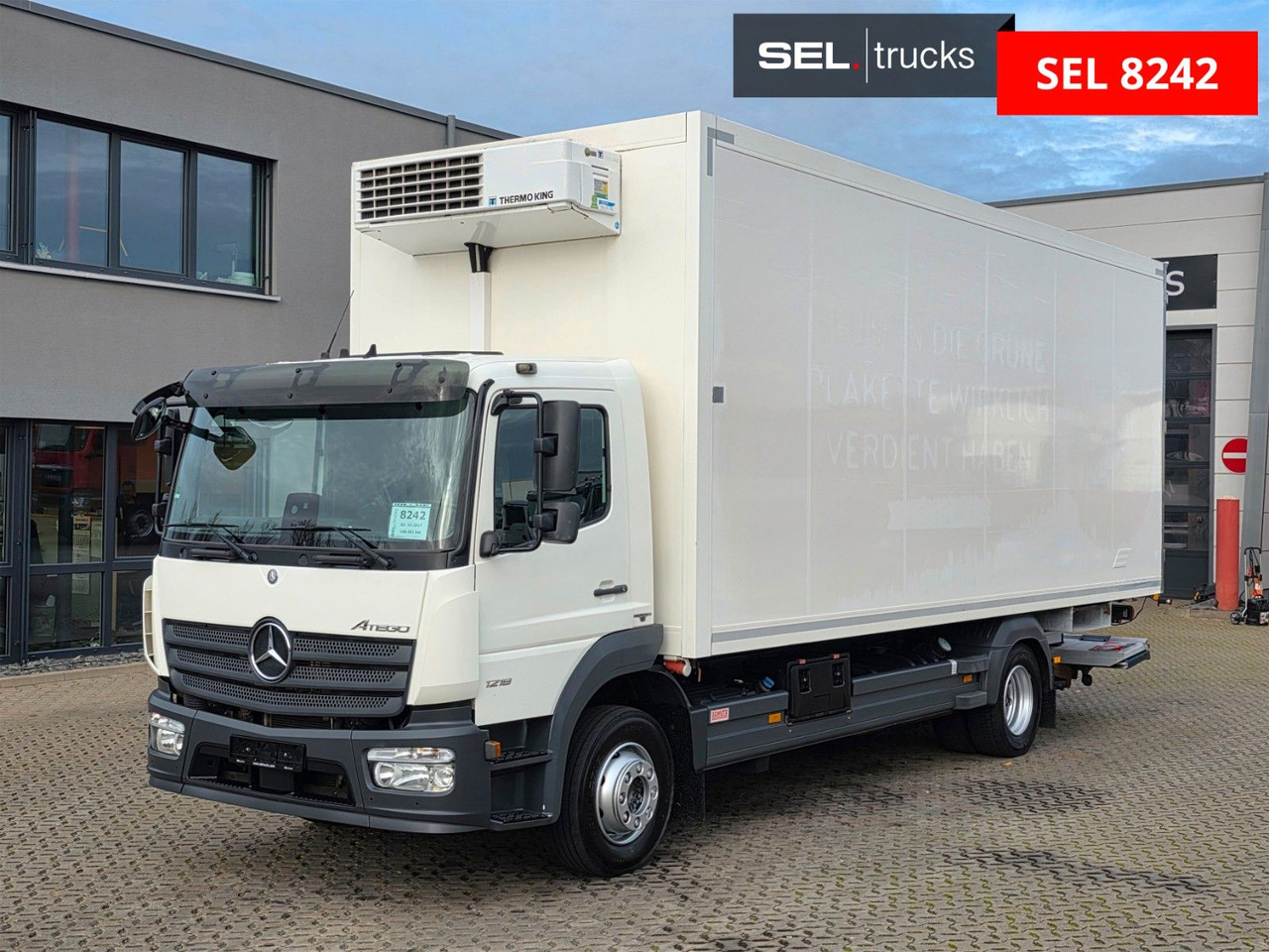 Mercedes-Benz Atego 1218 / Ldbw / Seitentür: rechts - Camião frigorífico: foto 1 Mercedes-Benz Atego 1218 / Ldbw / Seitentür: rechts - Camião frigorífico: foto 1