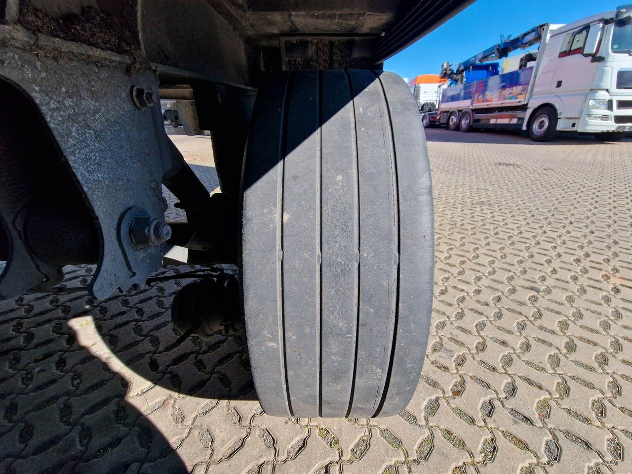 Semi-reboque frigorífico Schmitz Cargobull SKO 24/L - 13.4 FP 45 COOL / Rolltor: foto 24 Semi-reboque frigorífico Schmitz Cargobull SKO 24/L - 13.4 FP 45 COOL / Rolltor: foto 24