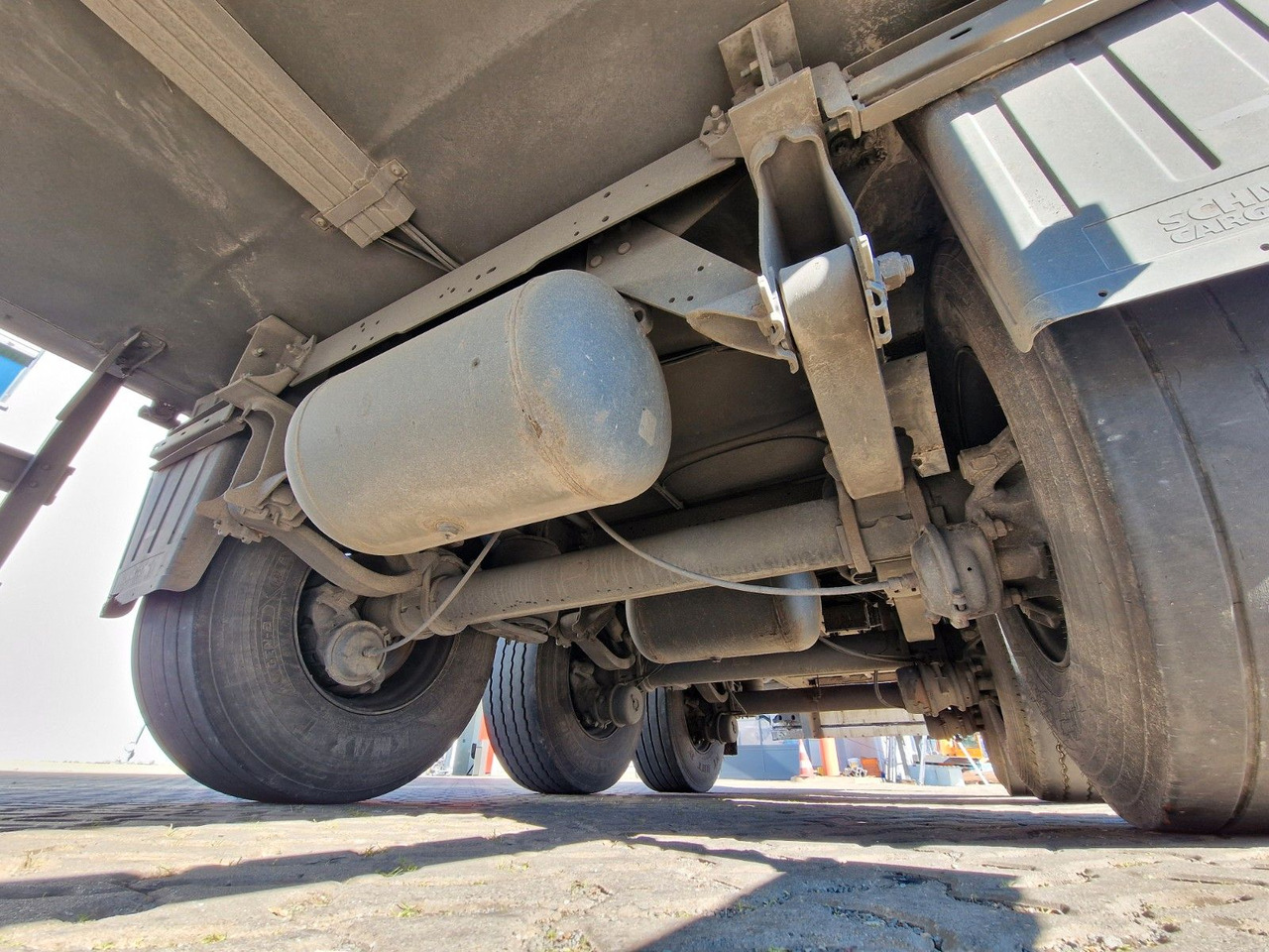 Semi-reboque frigorífico Schmitz Cargobull SKO 24/L - 13.4 FP 45 COOL / Rolltor: foto 19 Semi-reboque frigorífico Schmitz Cargobull SKO 24/L - 13.4 FP 45 COOL / Rolltor: foto 19