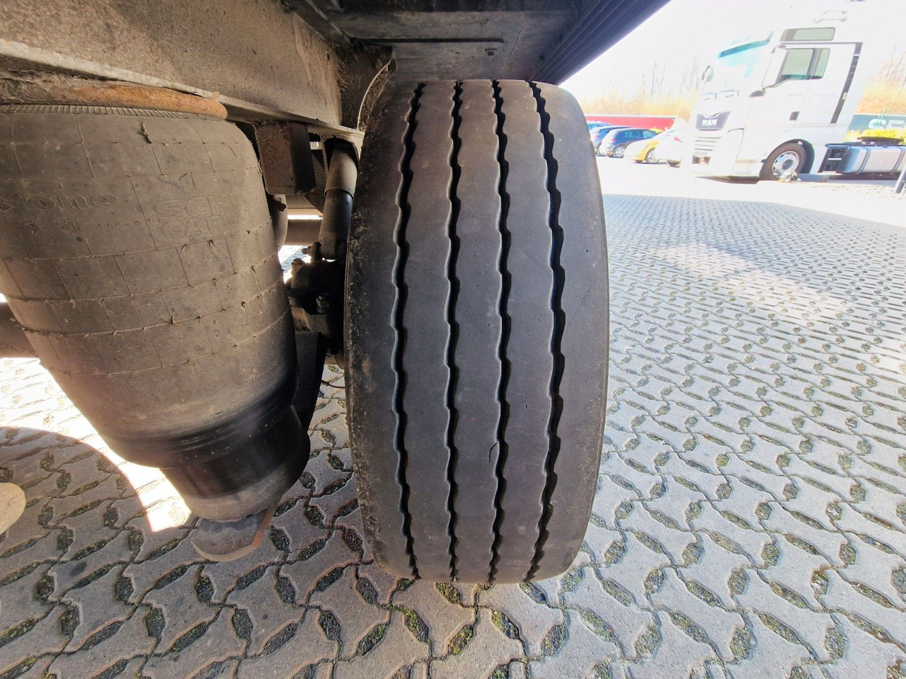 Semi-reboque frigorífico Schmitz Cargobull SKO 24/L - 13.4 FP 45 COOL / Rolltor: foto 27 Semi-reboque frigorífico Schmitz Cargobull SKO 24/L - 13.4 FP 45 COOL / Rolltor: foto 27