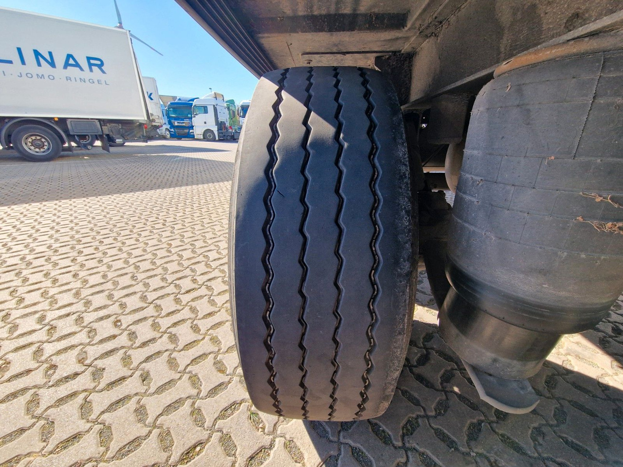 Semi-reboque frigorífico Schmitz Cargobull SKO 24/L - 13.4 FP 45 COOL / Rolltor: foto 23 Semi-reboque frigorífico Schmitz Cargobull SKO 24/L - 13.4 FP 45 COOL / Rolltor: foto 23