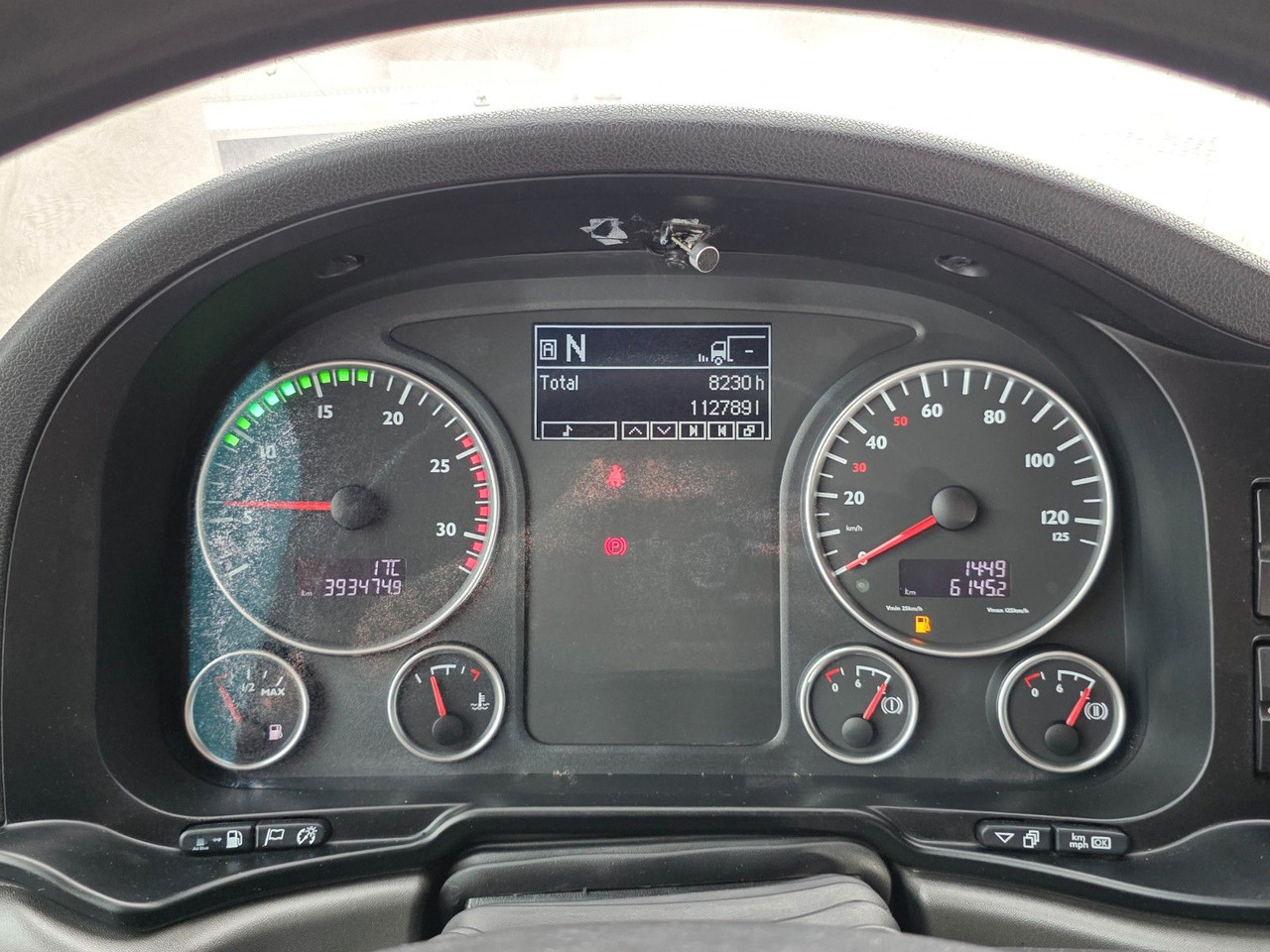 Tractor MAN TGX 18.400 4x2 LLS-U / ZF Intarder / Hubkupplung: foto 23