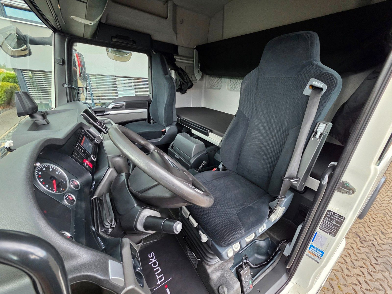 Tractor MAN TGX 18.400 4x2 LLS-U / ZF Intarder / Hubkupplung: foto 16