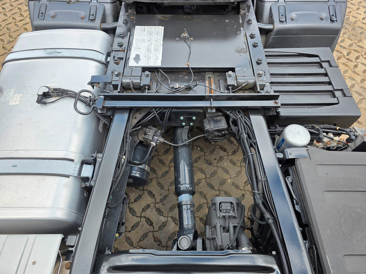 Tractor MAN TGX 18.400 4x2 LLS-U / ZF Intarder / Hubkupplung: foto 11