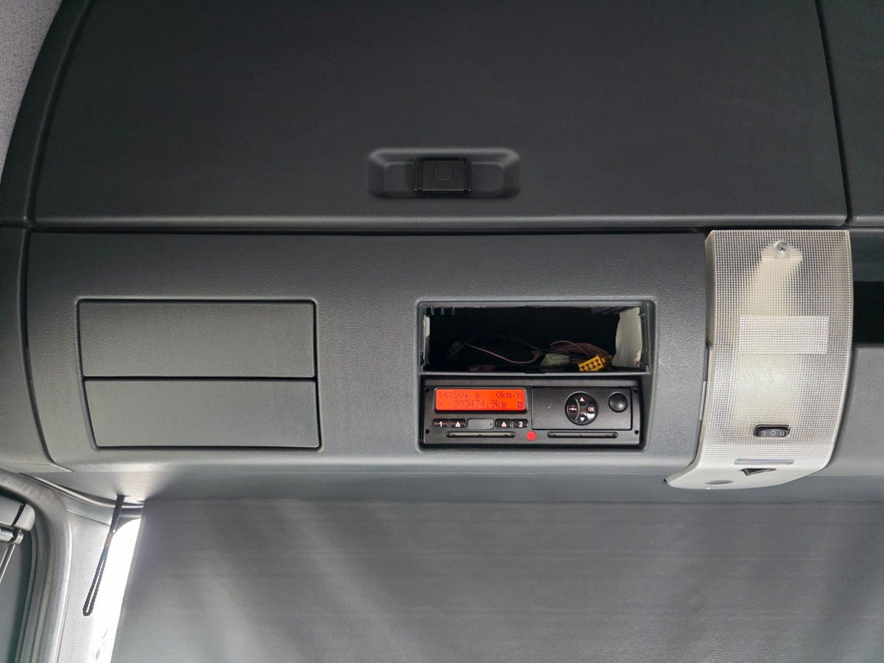 Tractor MAN TGX 18.400 4x2 LLS-U / ZF Intarder / Hubkupplung: foto 21