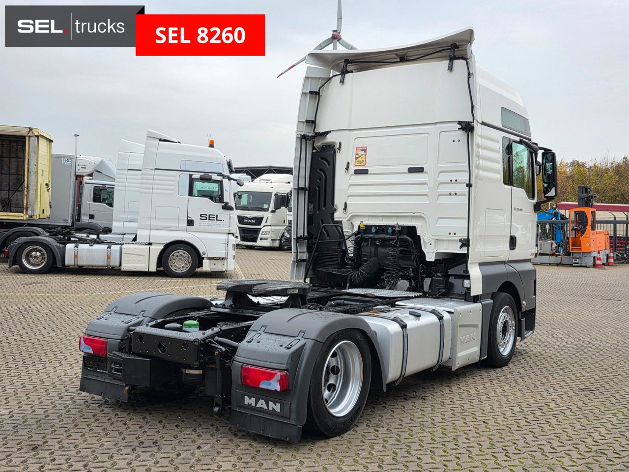 MAN TGX 18.460 4X2 LLS-U / Retarder / 2 Tanks - Tractor: foto 5 MAN TGX 18.460 4X2 LLS-U / Retarder / 2 Tanks - Tractor: foto 5
