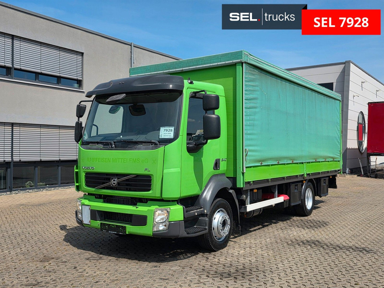 Volvo FL 240 - Camião de lona: foto 1 Volvo FL 240 - Camião de lona: foto 1