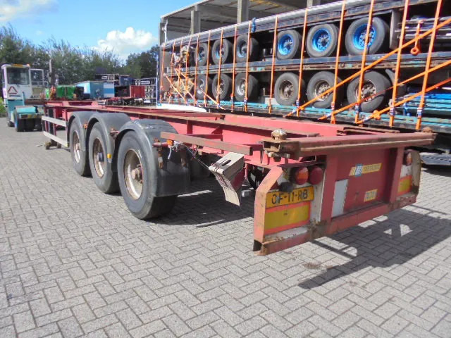Semi-reboque transportador de contêineres/ Caixa móvel Contar B1227 LC4GU: foto 6