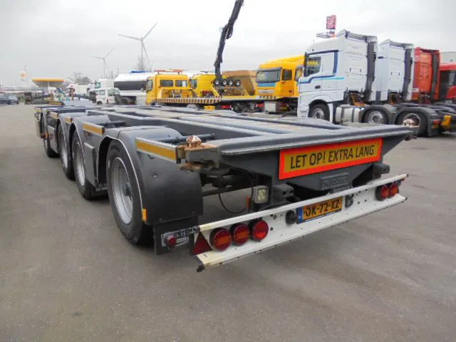 D-Tec CT-53-04D - Semi-reboque transportador de contêineres/ Caixa móvel: foto 4 D-Tec CT-53-04D - Semi-reboque transportador de contêineres/ Caixa móvel: foto 4