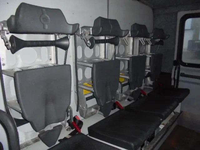 Carro de bombeiro DAF 65.210: foto 13