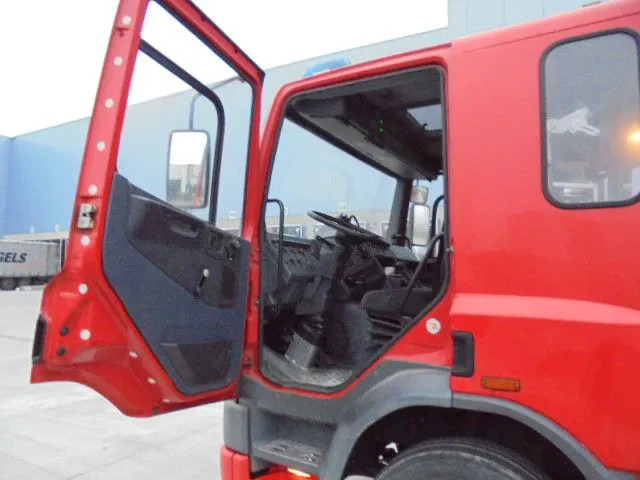 Carro de bombeiro DAF 65.210: foto 9