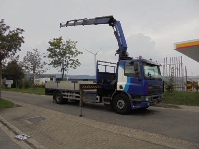 DAF 75.270 4X2 NL TRUCK - Camião grua: foto 3 DAF 75.270 4X2 NL TRUCK - Camião grua: foto 3