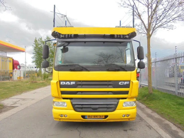 DAF CF 75 360 EEV NL TRUCK - Camião transporte de veículos: foto 2 DAF CF 75 360 EEV NL TRUCK - Camião transporte de veículos: foto 2