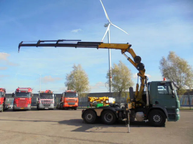 DAF CF 85.410 6X2 NL TRUCK - Camião grua: foto 4 DAF CF 85.410 6X2 NL TRUCK - Camião grua: foto 4