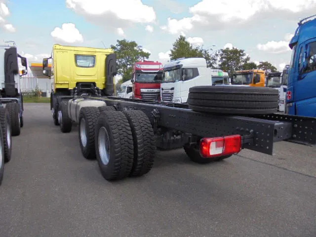 DAF XD 450 F 8X4 NIEUW MET FABRIEKS GARANTIE - Camião chassi: foto 4 DAF XD 450 F 8X4 NIEUW MET FABRIEKS GARANTIE - Camião chassi: foto 4