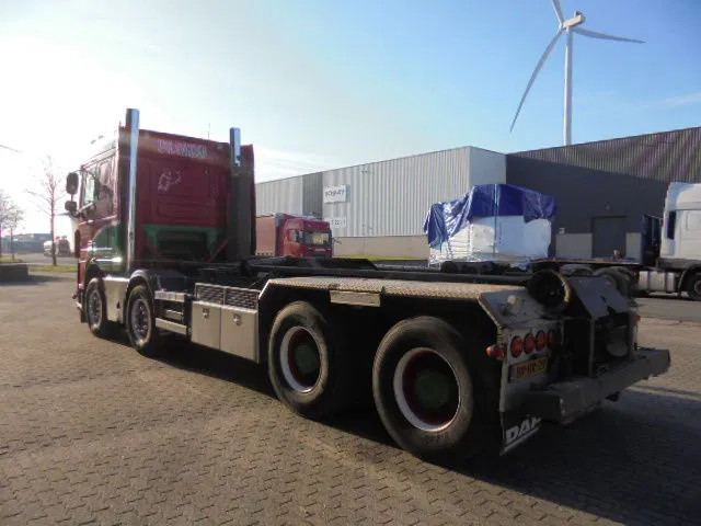 DAF XF 105 410 FAD 8X4 STEEL SUSPENSION - Camião polibenne: foto 5 DAF XF 105 410 FAD 8X4 STEEL SUSPENSION - Camião polibenne: foto 5
