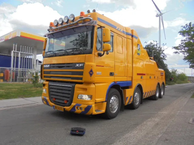 DAF XF 105 510 8X4 WRECKER - Caminhão reboque: foto 1 DAF XF 105 510 8X4 WRECKER - Caminhão reboque: foto 1