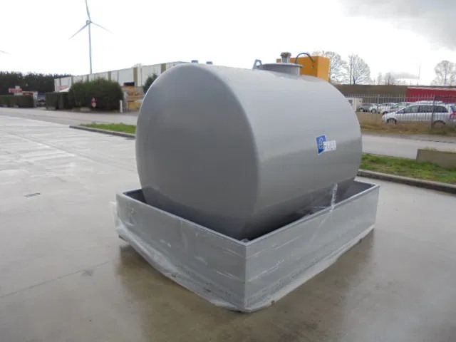 Emiliana Serbatoi TF3/50 NEW STOCK NOW - Depósito de armazenamento: foto 5 Emiliana Serbatoi TF3/50 NEW STOCK NOW - Depósito de armazenamento: foto 5