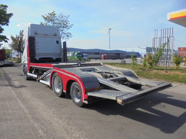 Locação financeira de Iveco Stralis 450 6X2 RETARDER Iveco Stralis 450 6X2 RETARDER: foto 7