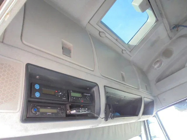 Locação financeira de Iveco Stralis 450 6X2 RETARDER Iveco Stralis 450 6X2 RETARDER: foto 12