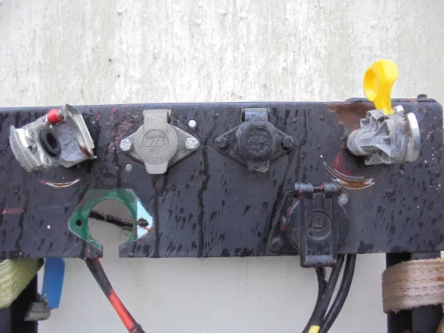 Jumbo TO 180 SE - Semi-reboque de lona: foto 5 Jumbo TO 180 SE - Semi-reboque de lona: foto 5