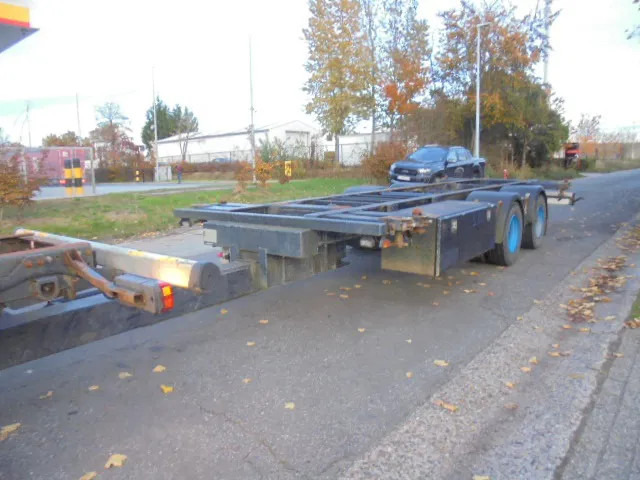 Kögel YWE 18 - Reboque transportador de contêineres/ Caixa móvel: foto 1 Kögel YWE 18 - Reboque transportador de contêineres/ Caixa móvel: foto 1