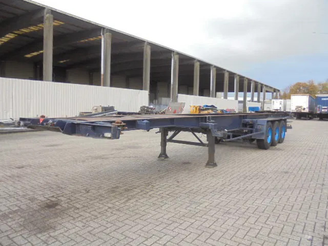 LAG 0-3-34 - Semi-reboque transportador de contêineres/ Caixa móvel: foto 1 LAG 0-3-34 - Semi-reboque transportador de contêineres/ Caixa móvel: foto 1