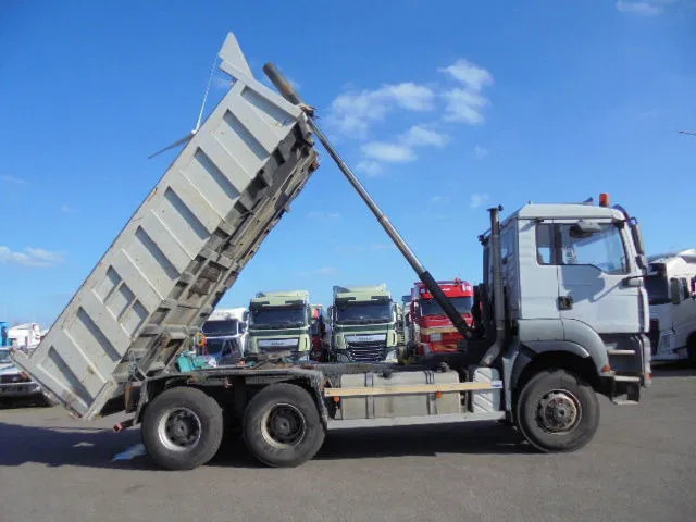 Camião basculante MAN TGA 26.430 BBS 6X6 KIEPER /TRACTOR: foto 7