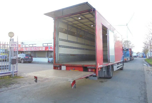 MAN TGM 12-250 NL TRUCK - Camião furgão: foto 4 MAN TGM 12-250 NL TRUCK - Camião furgão: foto 4