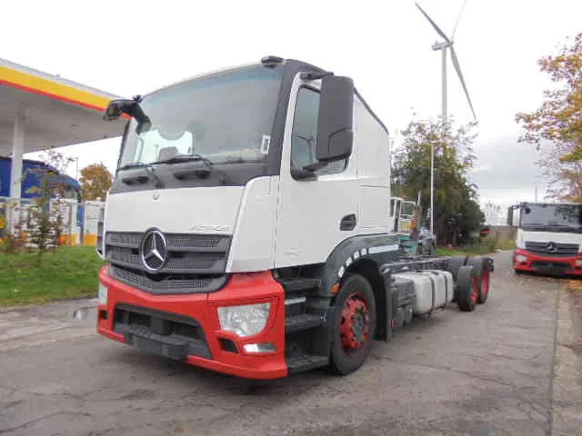 Mercedes-Benz Actros 2340 6X2 EUR 6 - Camião transporte de veículos: foto 1 Mercedes-Benz Actros 2340 6X2 EUR 6 - Camião transporte de veículos: foto 1