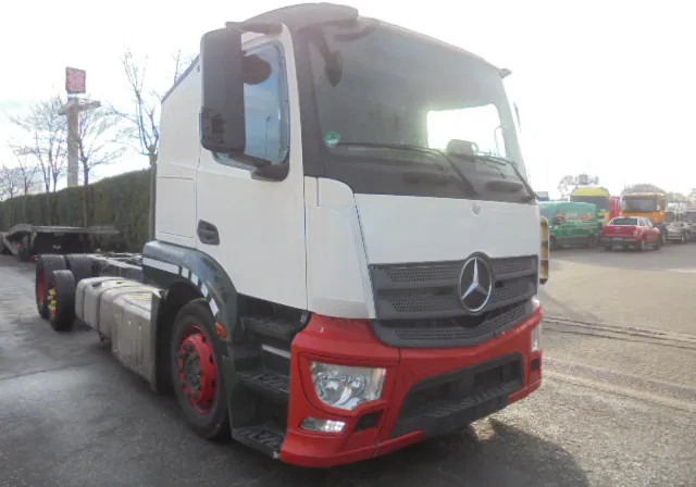 Mercedes-Benz Actros 2340 LL - Camião transporte de veículos: foto 3 Mercedes-Benz Actros 2340 LL - Camião transporte de veículos: foto 3