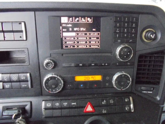 Camião de lona Mercedes-Benz Actros 2542 6X2: foto 12