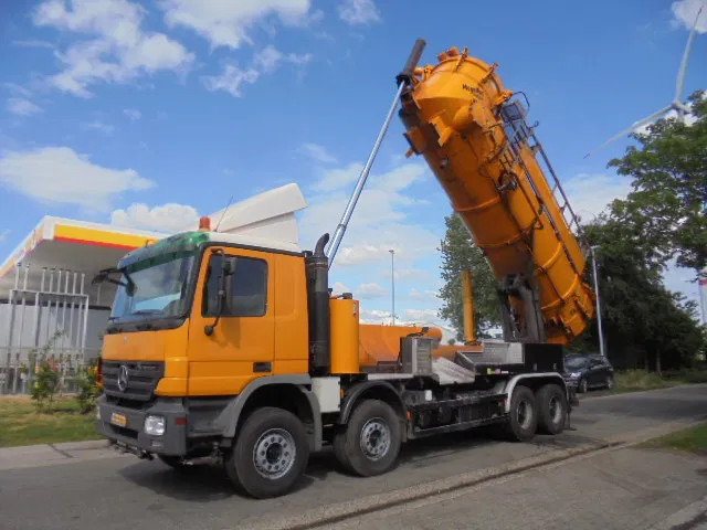 Mercedes-Benz Actros 4141K MEGA VAC - Caminhão limpa fossa: foto 1 Mercedes-Benz Actros 4141K MEGA VAC - Caminhão limpa fossa: foto 1
