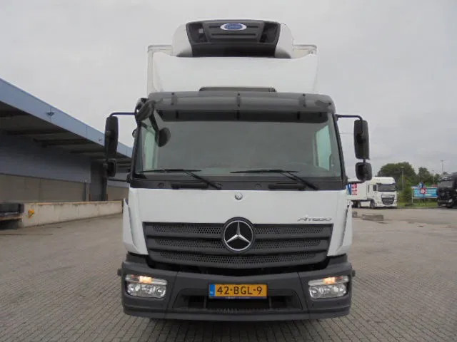 Mercedes-Benz Atego 1218 NL KENTEKEN - Camião isotérmico: foto 2 Mercedes-Benz Atego 1218 NL KENTEKEN - Camião isotérmico: foto 2