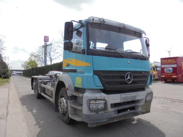 Mercedes-Benz Axor 2633 - Camião polibenne: foto 3 Mercedes-Benz Axor 2633 - Camião polibenne: foto 3