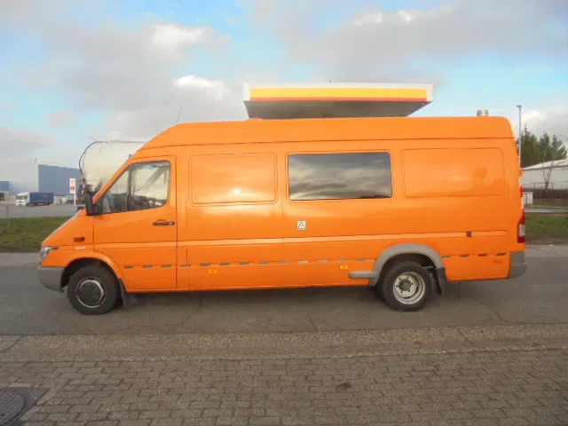 Mercedes-Benz Sprinter 413 - Caminhão limpa fossa: foto 4 Mercedes-Benz Sprinter 413 - Caminhão limpa fossa: foto 4
