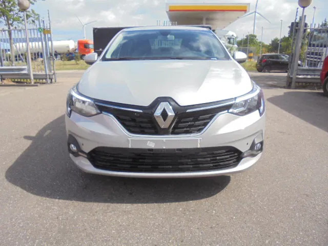 Renault Taliant 1.0 TURBO NEW TAX FREE - Sedan: foto 2 Renault Taliant 1.0 TURBO NEW TAX FREE - Sedan: foto 2