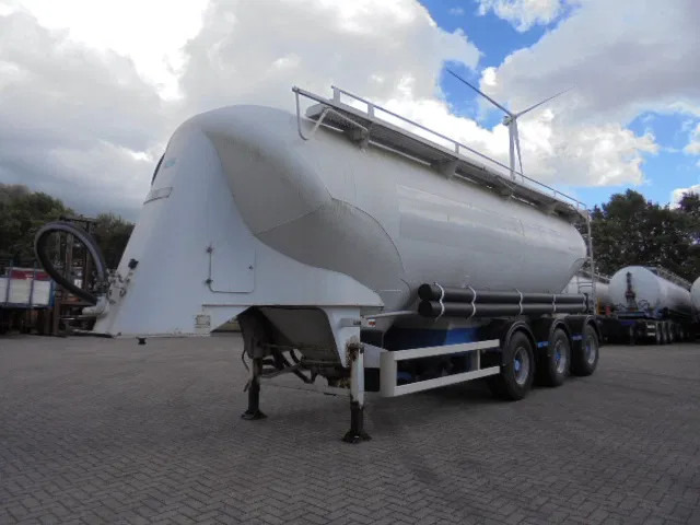 SPITZER BP SF 50 - Semi-reboque cisterna: foto 1 SPITZER BP SF 50 - Semi-reboque cisterna: foto 1