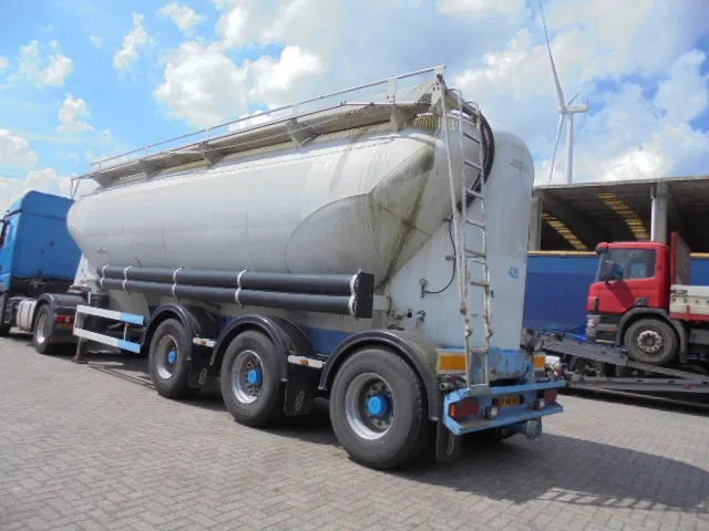 SPITZER BPSF50 - Semi-reboque cisterna: foto 5 SPITZER BPSF50 - Semi-reboque cisterna: foto 5