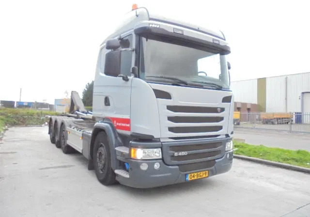 Scania G450 8X2 RETARDER - Camião polibenne: foto 4 Scania G450 8X2 RETARDER - Camião polibenne: foto 4