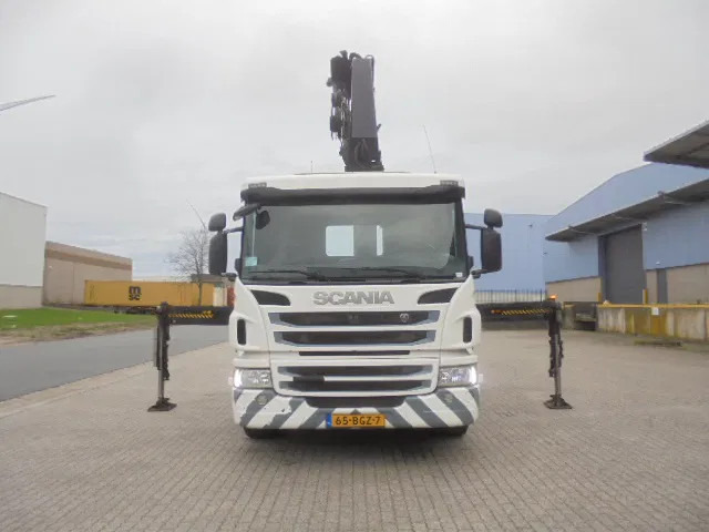 Scania P370 8X2 HAAK + KRAAN NL TRUCK LOW KM - Camião polibenne, Camião grua: foto 2 Scania P370 8X2 HAAK + KRAAN NL TRUCK LOW KM - Camião polibenne, Camião grua: foto 2