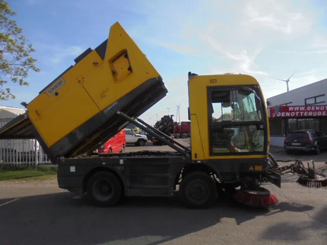 Schmidt CLEANGO 500 NL MACHINE - Varredora industrial: foto 4 Schmidt CLEANGO 500 NL MACHINE - Varredora industrial: foto 4